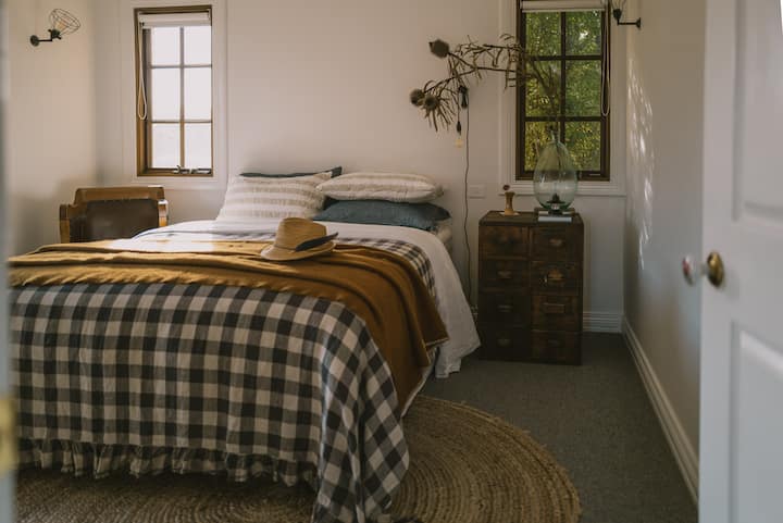 French linen and woolen blankets