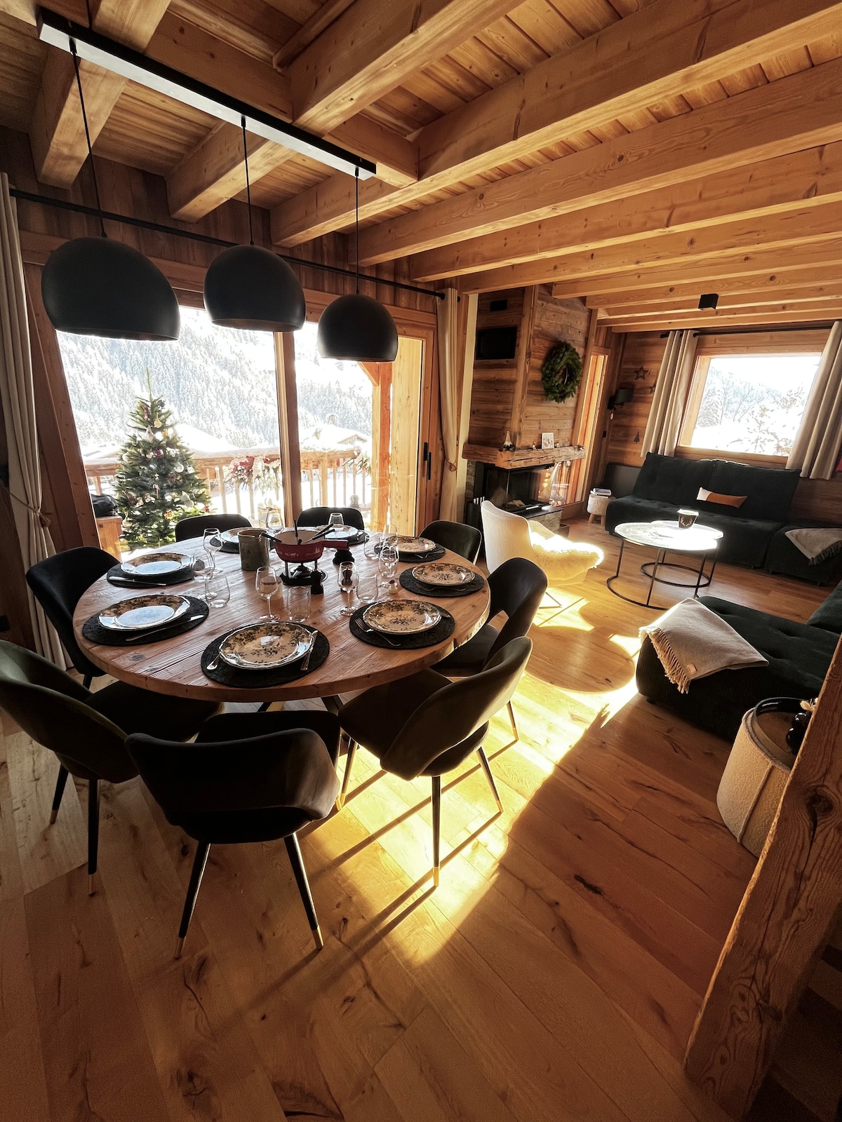 Airbnb performant: Charming cottage with views and fireplace, rated 4* à Le Grand Bornand