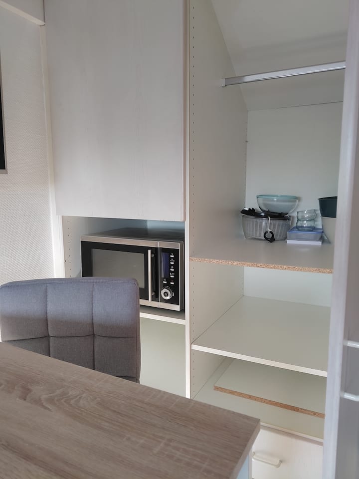Schöne, Helle Dg-wohnung Mit Loggia - Karlsruhe