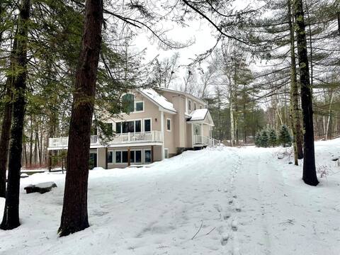 Lake Winnipesaukee Pine Family Paradise