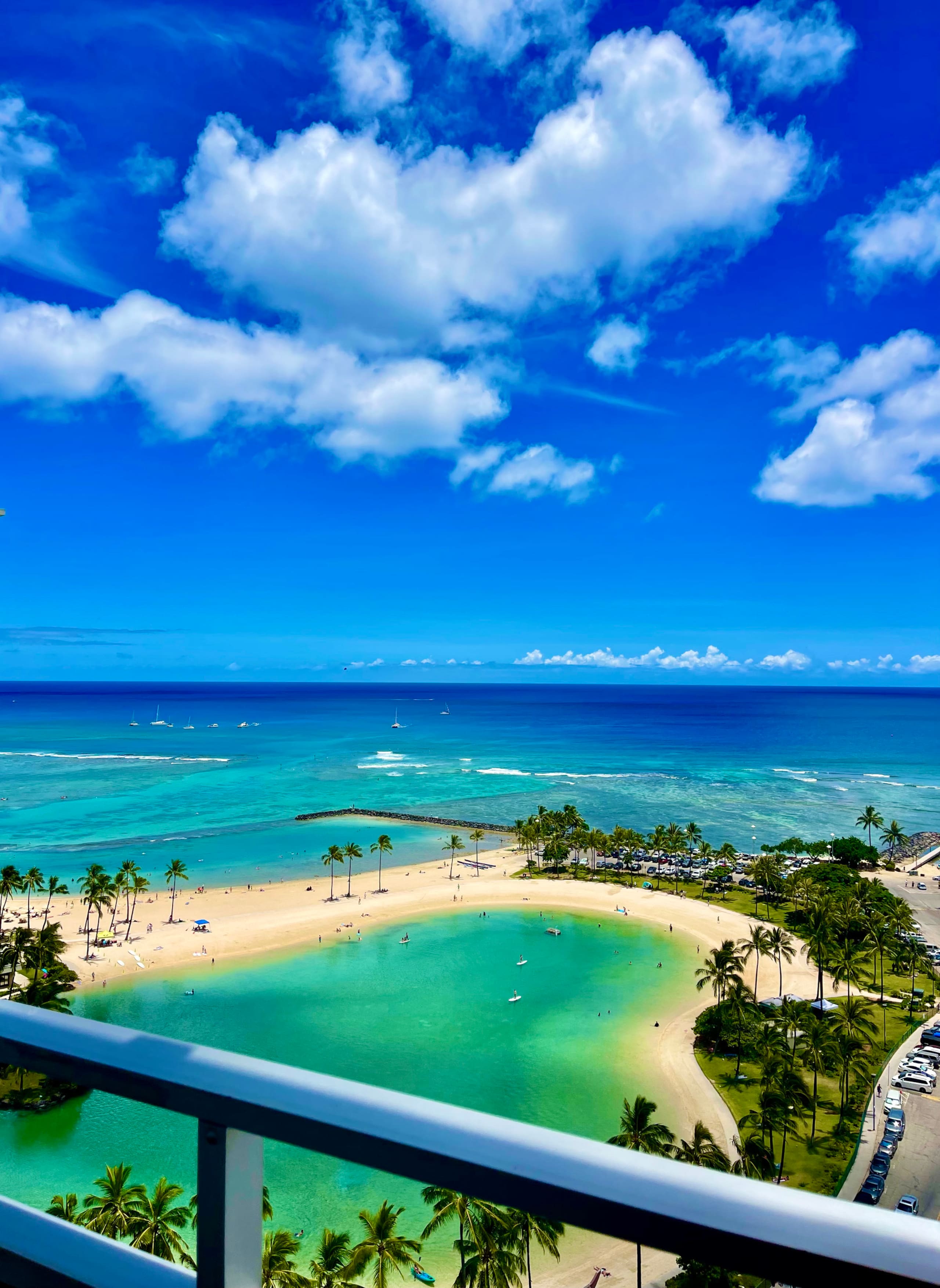 Condo in Honolulu · ★4.72 · 1 bedroom · 3 beds · 1 shared bath - Image 19