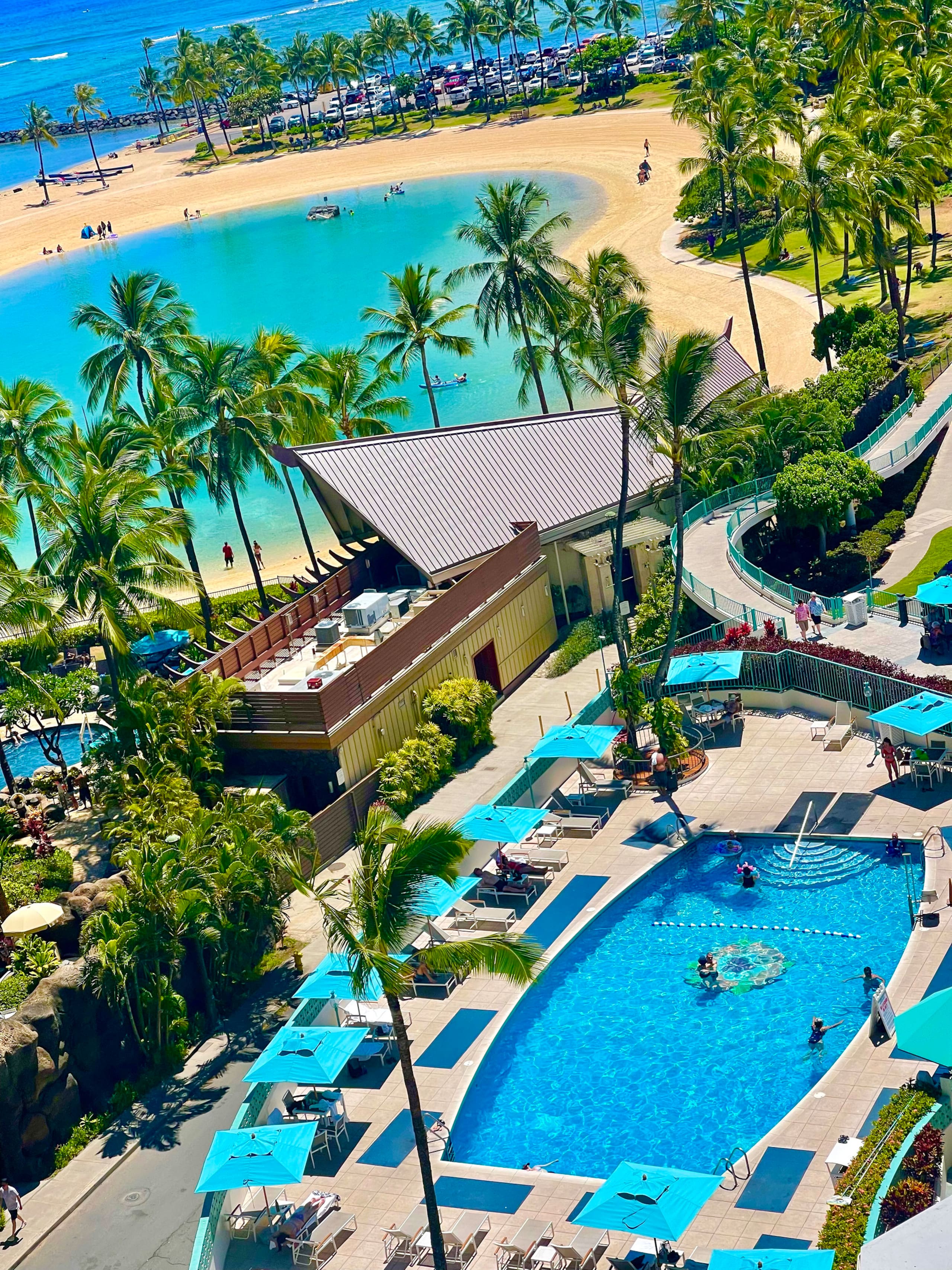 Condo in Honolulu · ★4.72 · 1 bedroom · 3 beds · 1 shared bath - Image 30