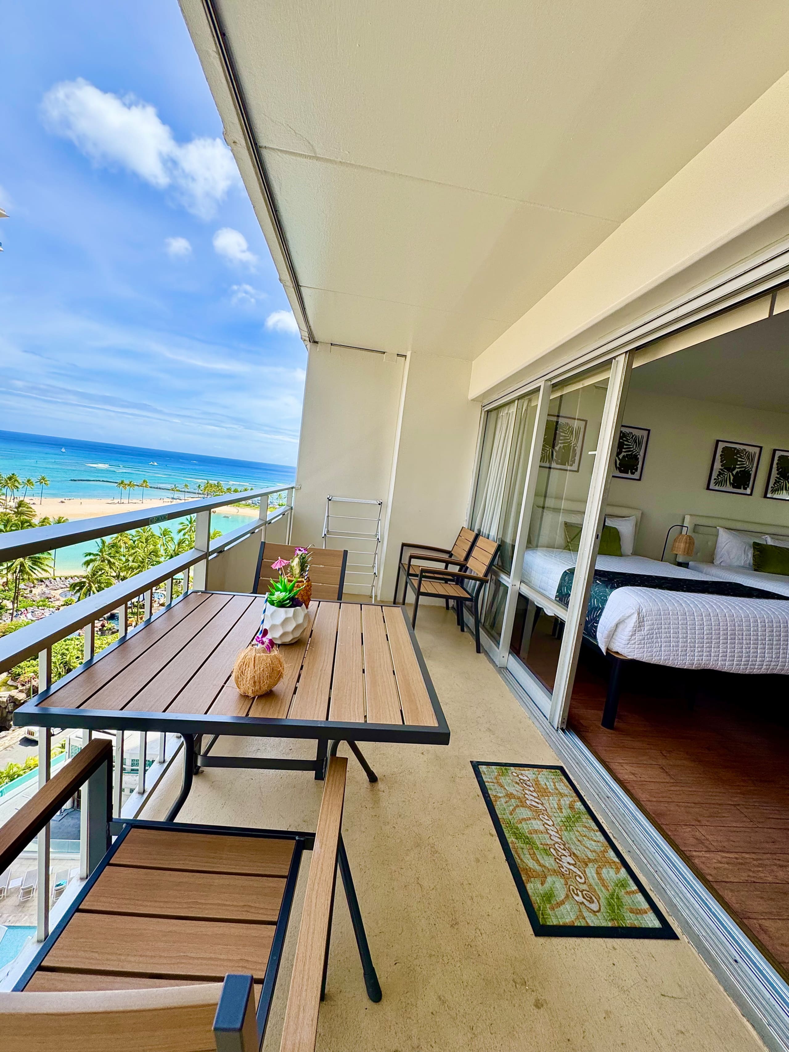 Condo in Honolulu · ★4.72 · 1 bedroom · 3 beds · 1 shared bath - Image 24