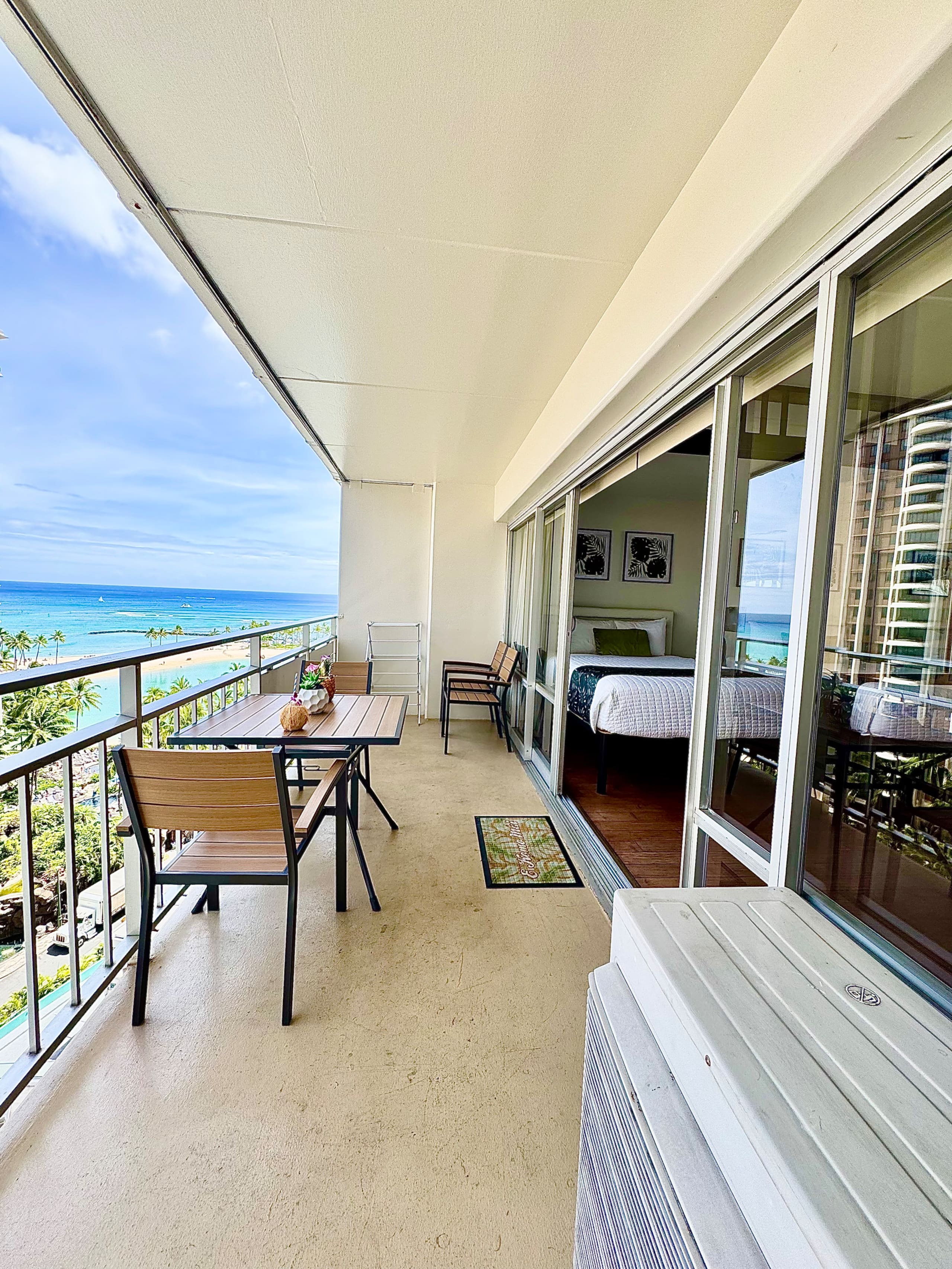 Condo in Honolulu · ★4.72 · 1 bedroom · 3 beds · 1 shared bath - Image 25