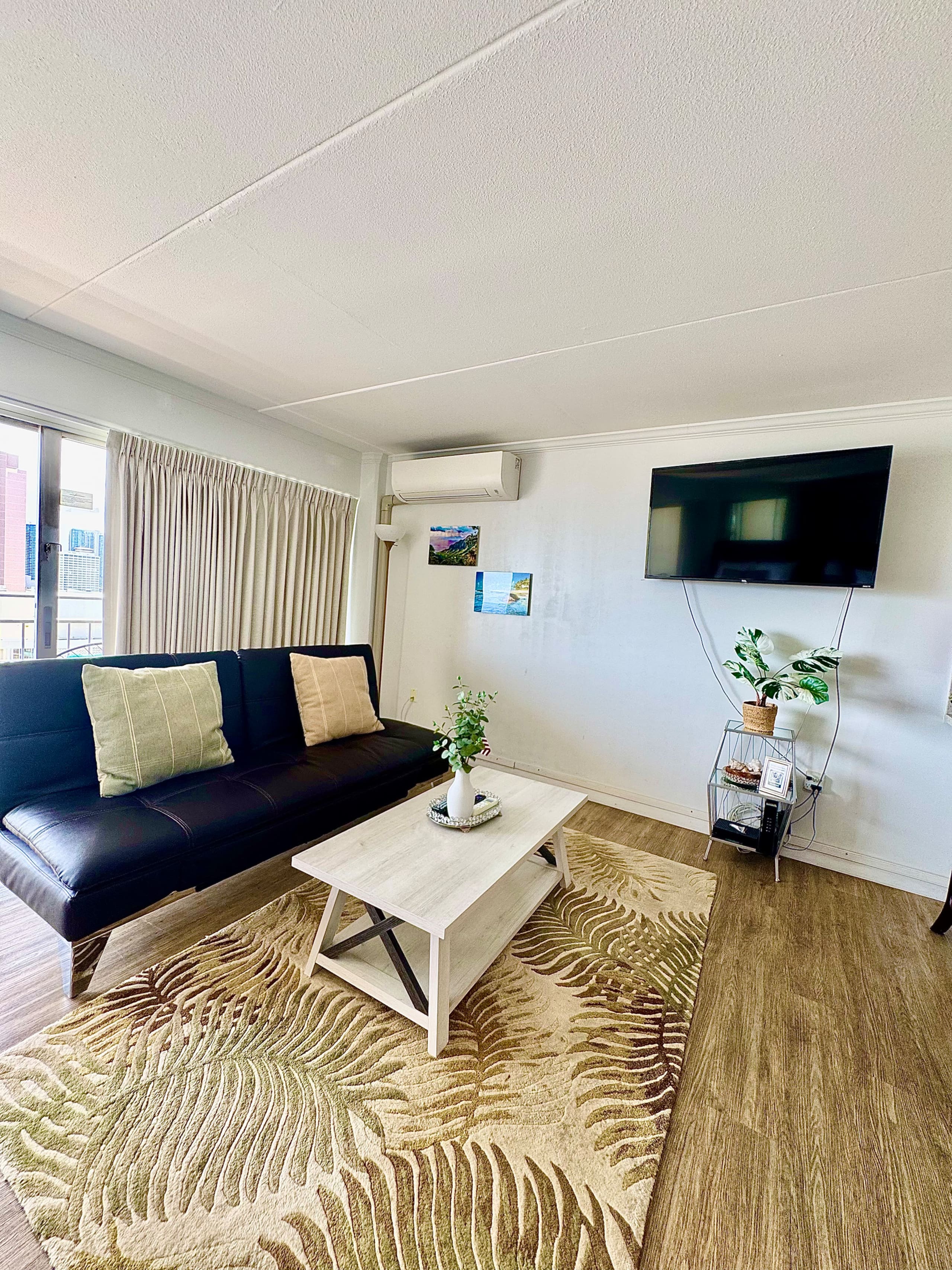 Resort in Honolulu · ★4.84 · 1 bedroom · 3 beds · 1 private bath - Image 20