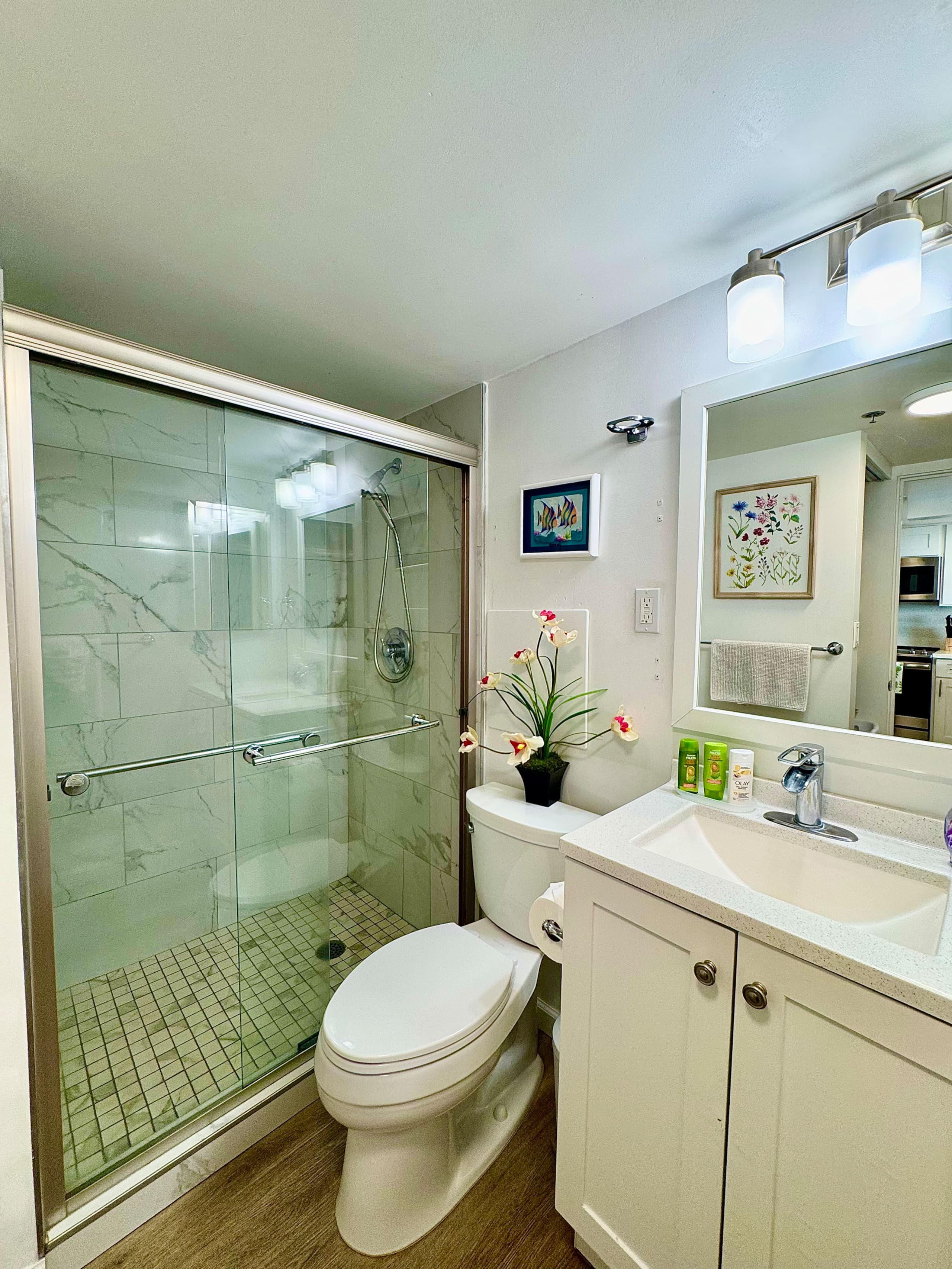 Resort in Honolulu · ★4.84 · 1 bedroom · 3 beds · 1 private bath - Image 18