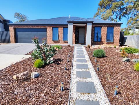 Spacious home next to Captains Cove- Captains Edge