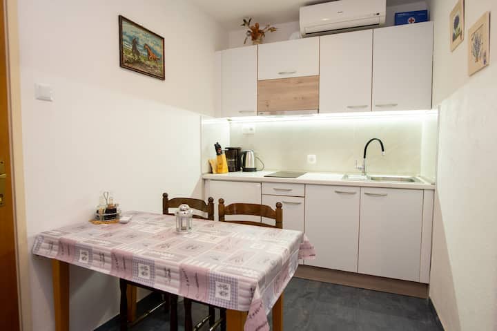 Milisic Apartment 4 - Rogoznica