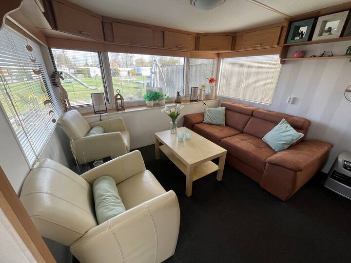 Leuke Stacaravan Te Huur Aan Tjeukemeer - Lemmer