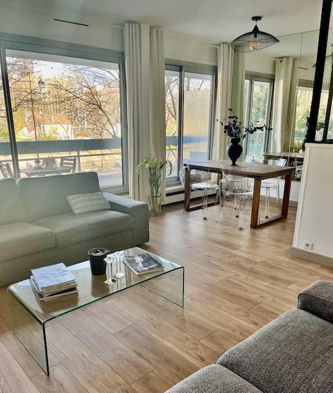 Paris Neuilly Champs Elysees Family Apartment