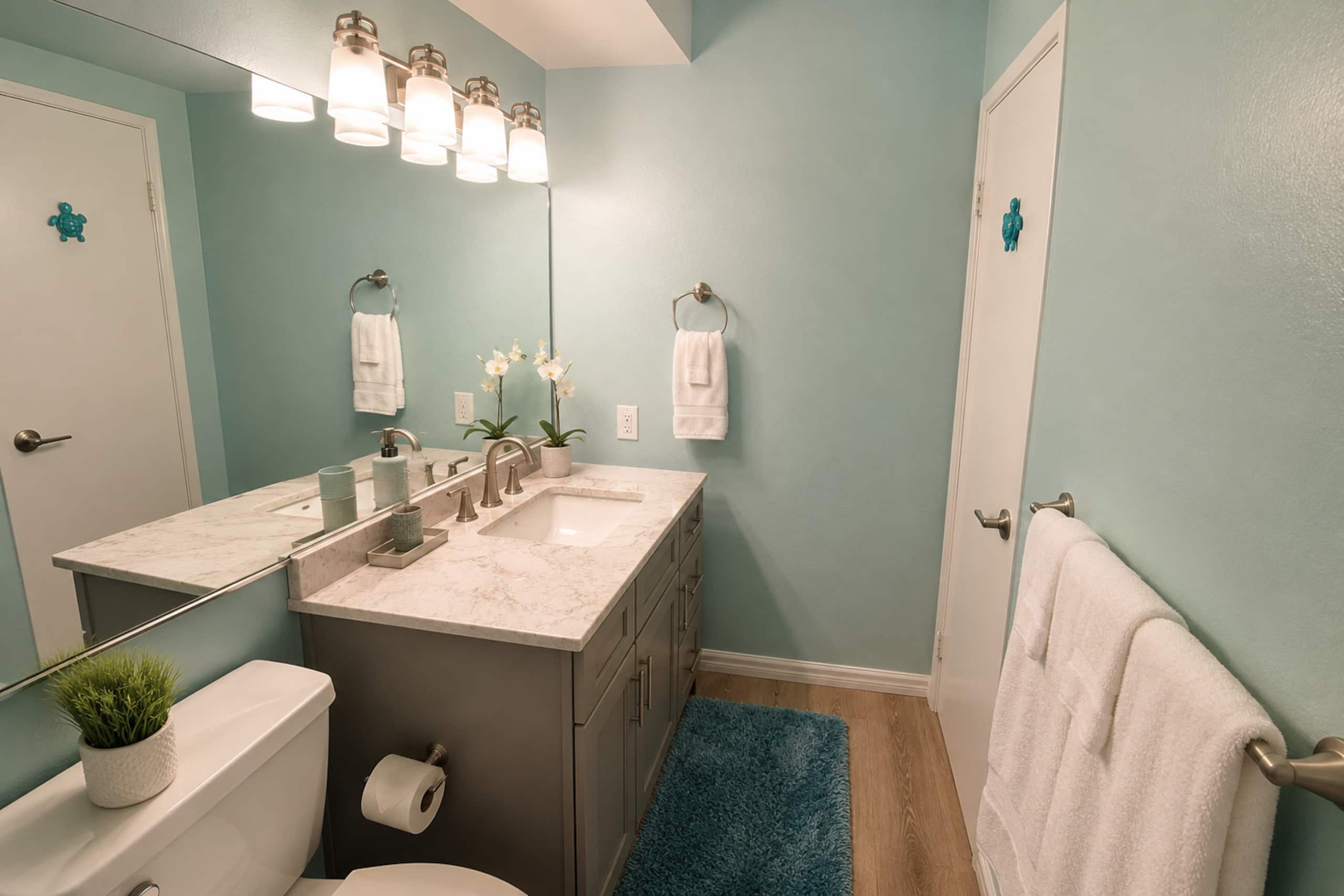 Condo in Honolulu · ★4.83 · 1 bedroom · 2 beds · 1 private bath - Image 13