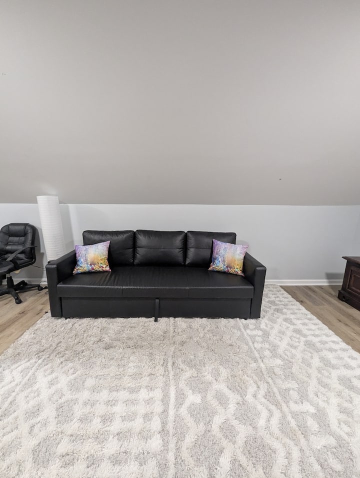 Cozy 1-bedroom Loft In Central Oak Ridge - Oak Ridge, TN