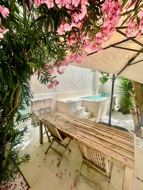Entire apartment, small pool and private garden