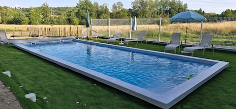 Cottage with pool on the outskirts of Bergerac