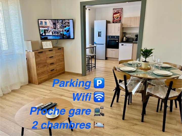 Timeless! Spacious, bright with 2 bedrooms!