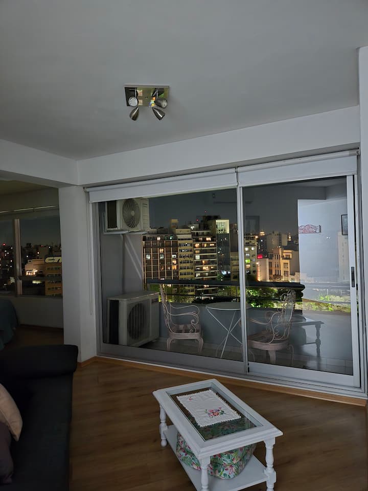 Лофт-студия на 12-м этаже в Monserrat