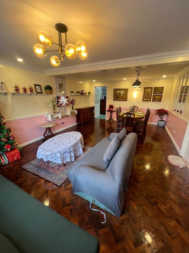 Classic 4 Bedroom Townhouse - バギオ
