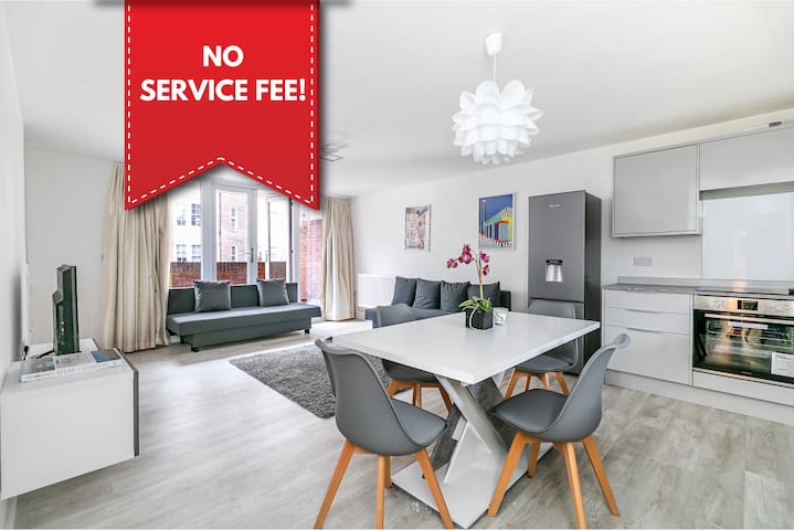 Kensington Gardens 2 bedroom flat with a balcony