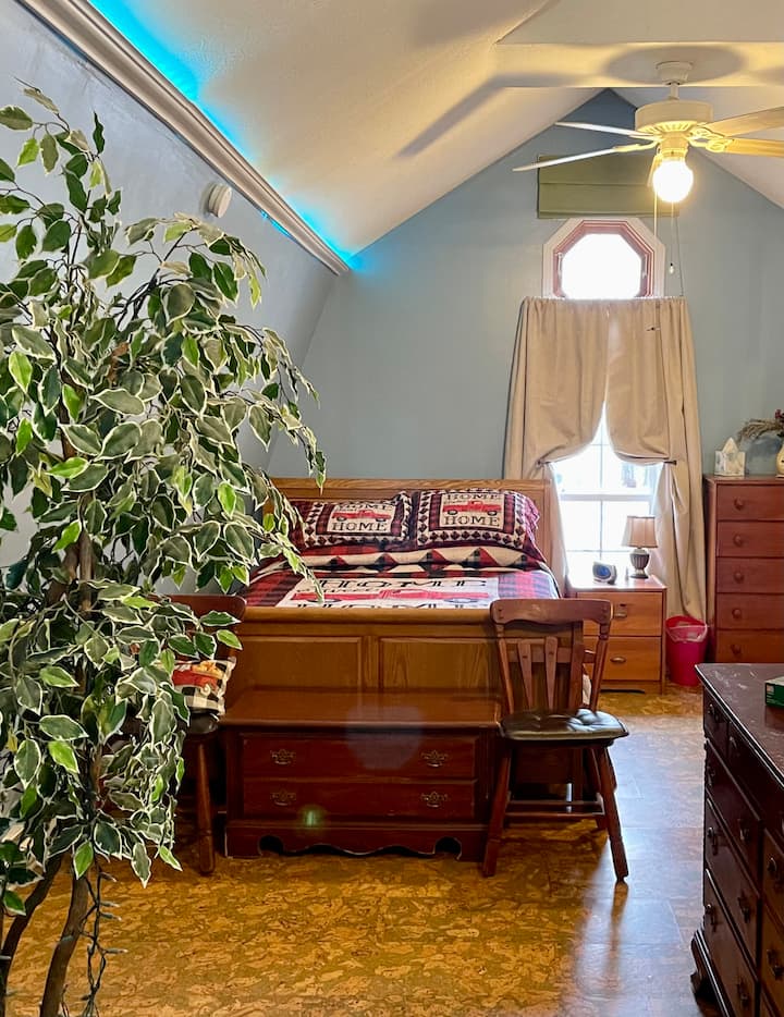 Საწოლი 152 × 203 სმ.