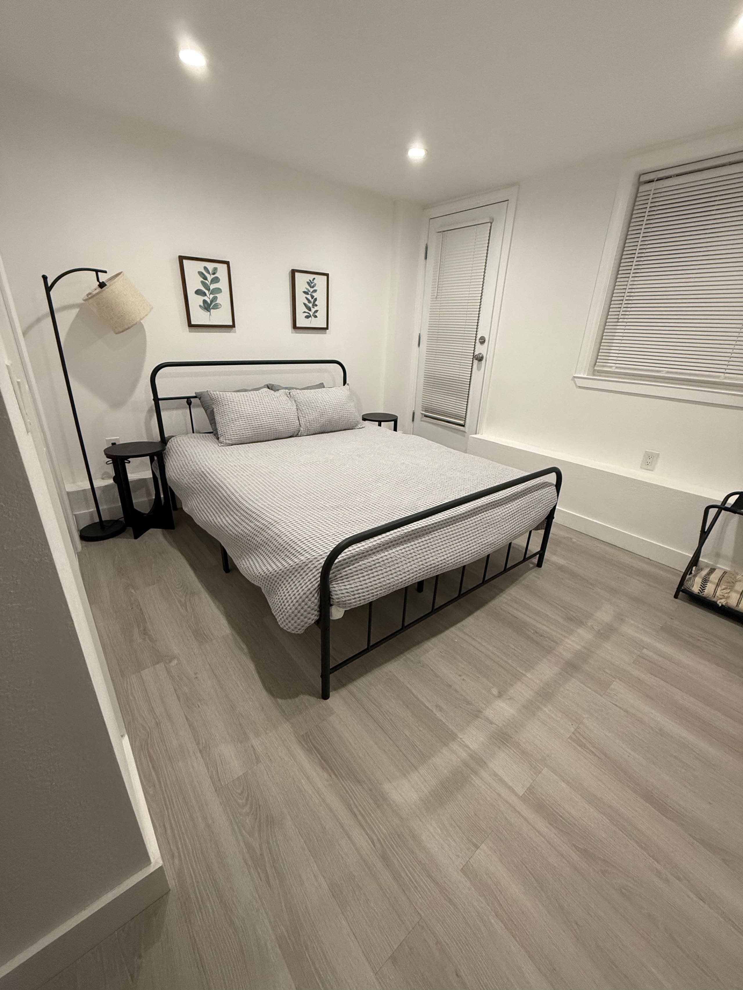 Home in San Francisco · ★4.89 · 2 bedrooms · 3 beds · 1.5 baths - Image 1