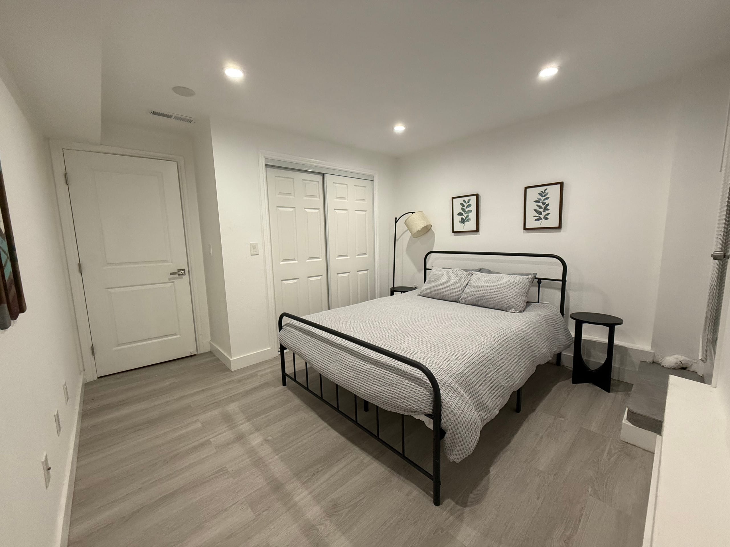 Home in San Francisco · ★4.89 · 2 bedrooms · 3 beds · 1.5 baths - Image 10