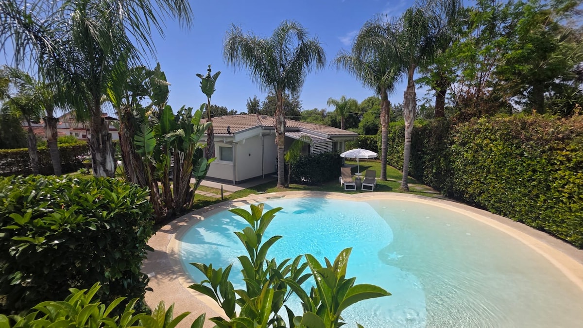 Charming cottage • swimming pool • near beach - Apartments for Rent in  Siracusa,Fontane Bianche, Sicilia, Italy - Airbnb, image size:1200x675