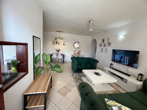 Luxury 1 bed Apartment in Mombasa , wifi,hotwater