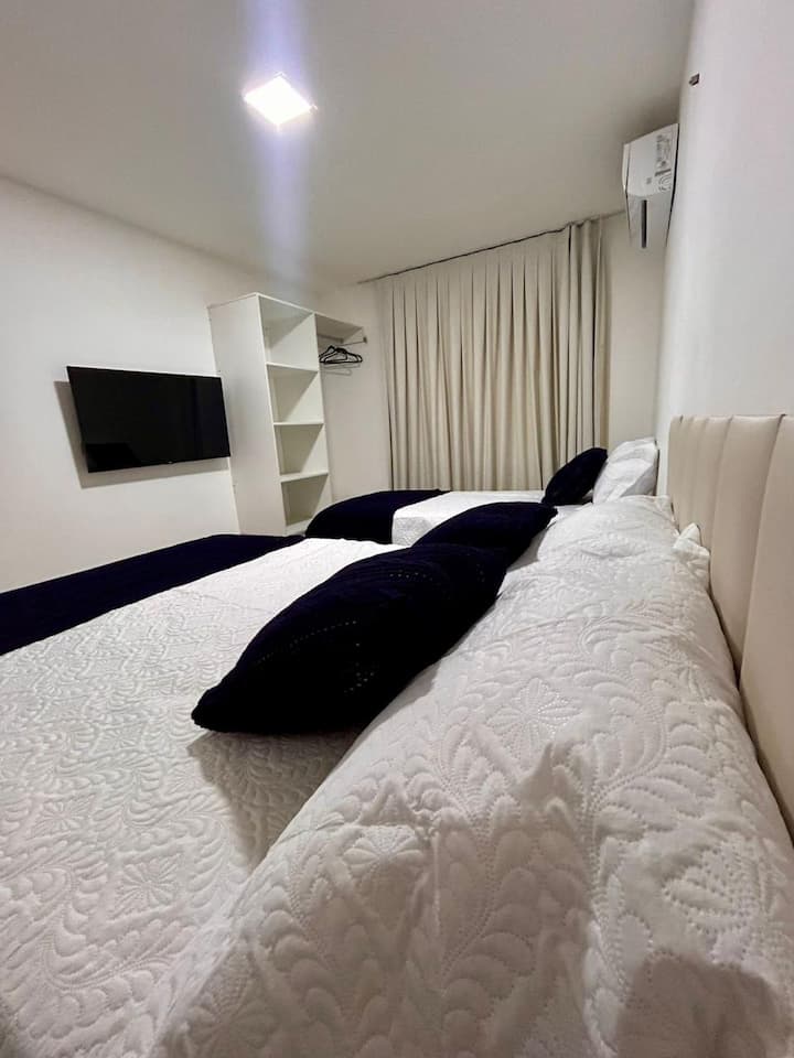 Schlafzimmer 2