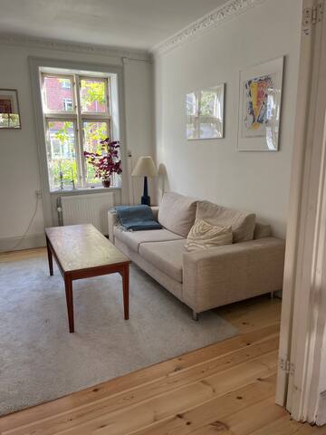 Cozy city house in Copenhagen. gallery image 5