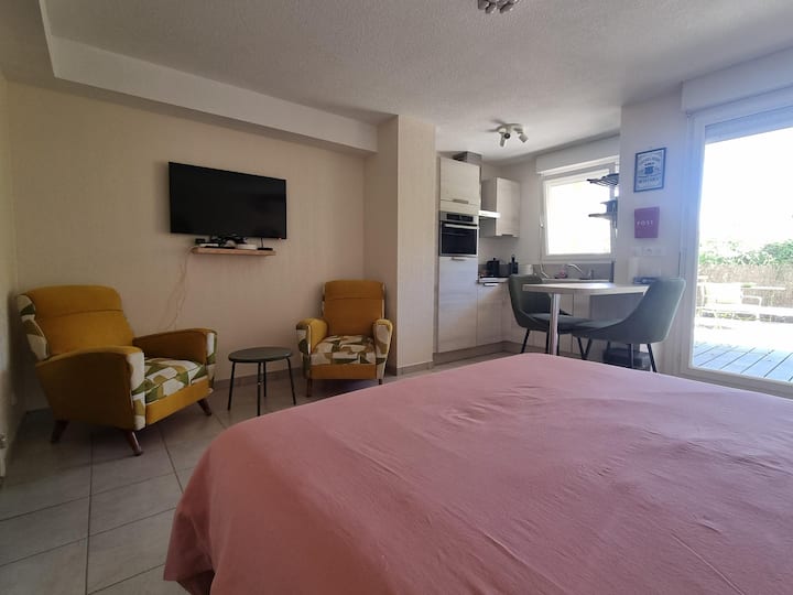 Location Studio Au Calme, Avec Jardin - Fontaine-de-Vaucluse