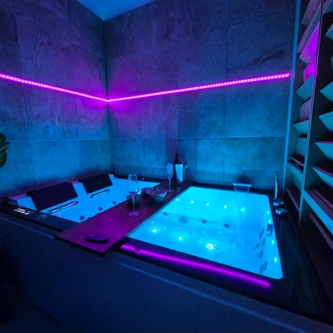 La Parenthèse Secrète (SPA) 200 m from the beach GR34