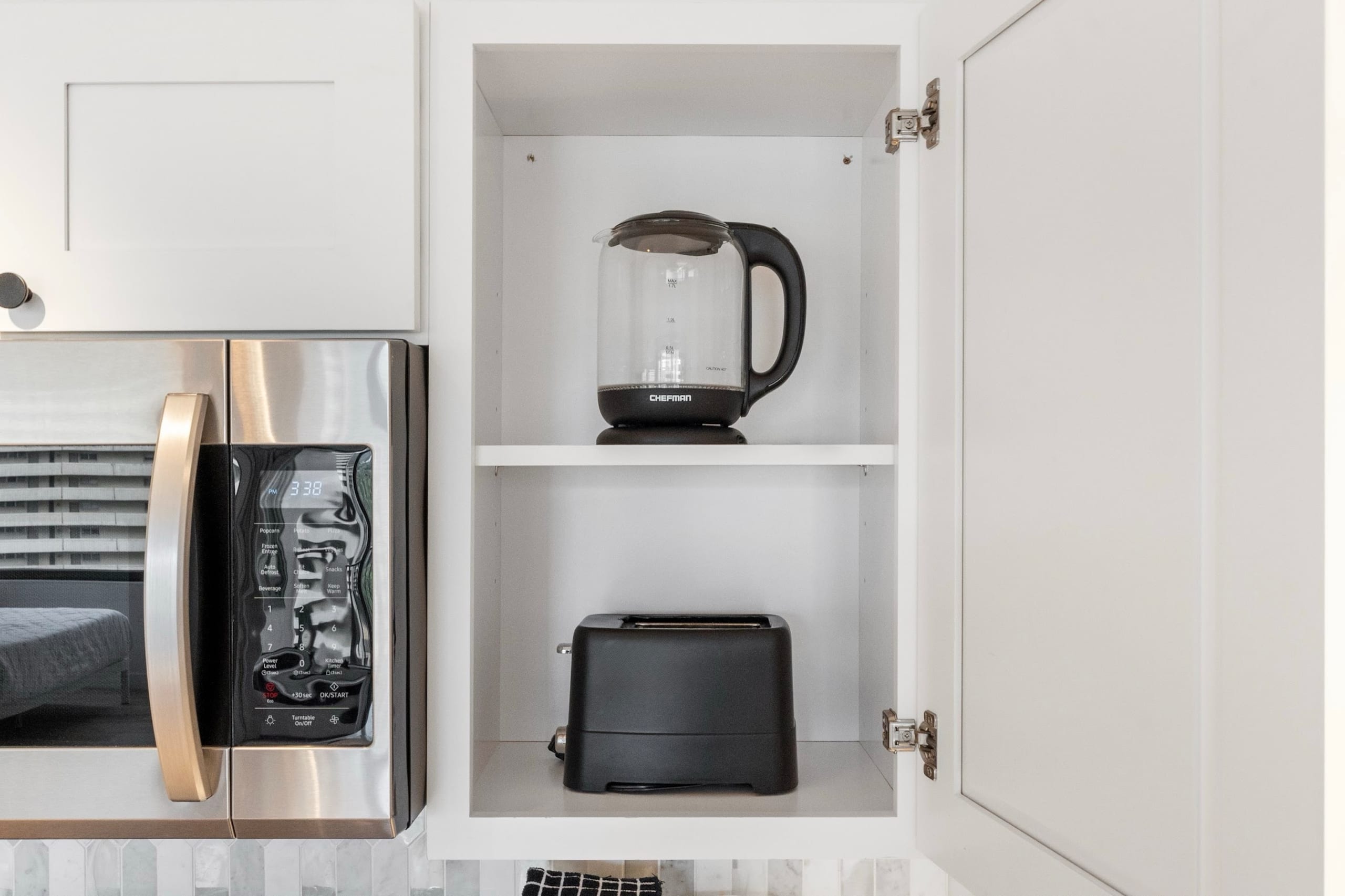 Condo in Honolulu · ★4.97 · 1 bedroom · 3 beds · 1 private bath - Image 22