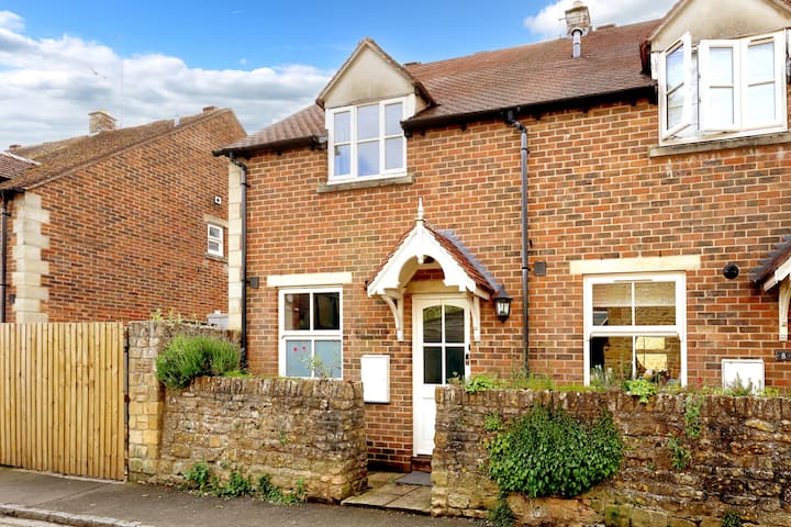 Charming Cottage In The Heart Of Moreton-in-marsh. - Moreton-in-Marsh