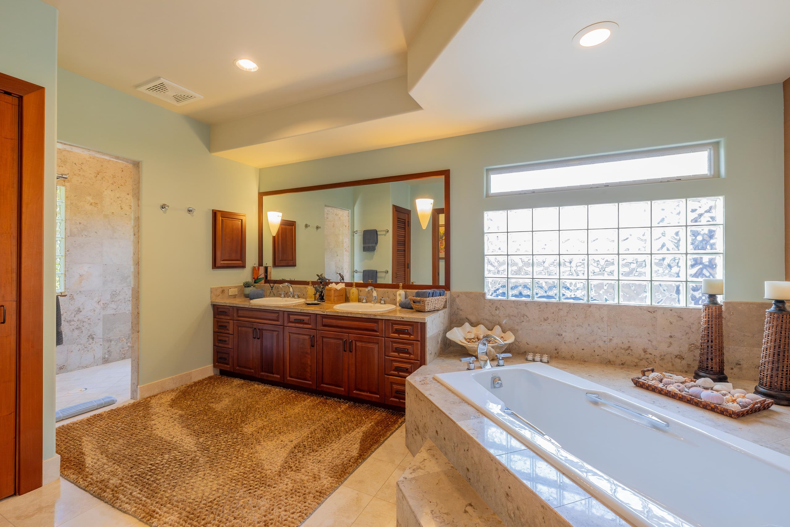 Home in Waimea · ★4.97 · 3 bedrooms · 4 beds · 3.5 baths - Image 21