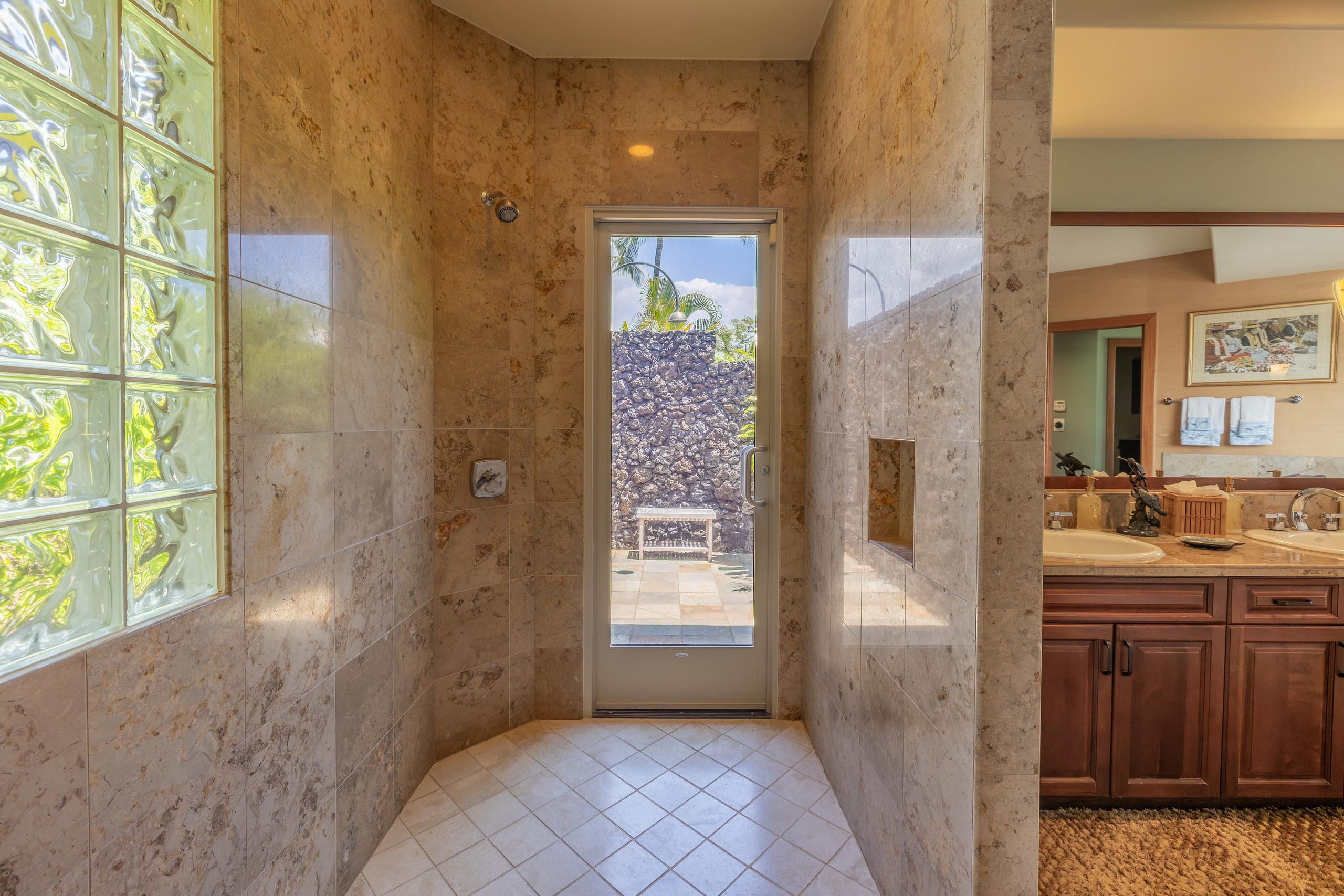 Home in Waimea · ★4.97 · 3 bedrooms · 4 beds · 3.5 baths - Image 24