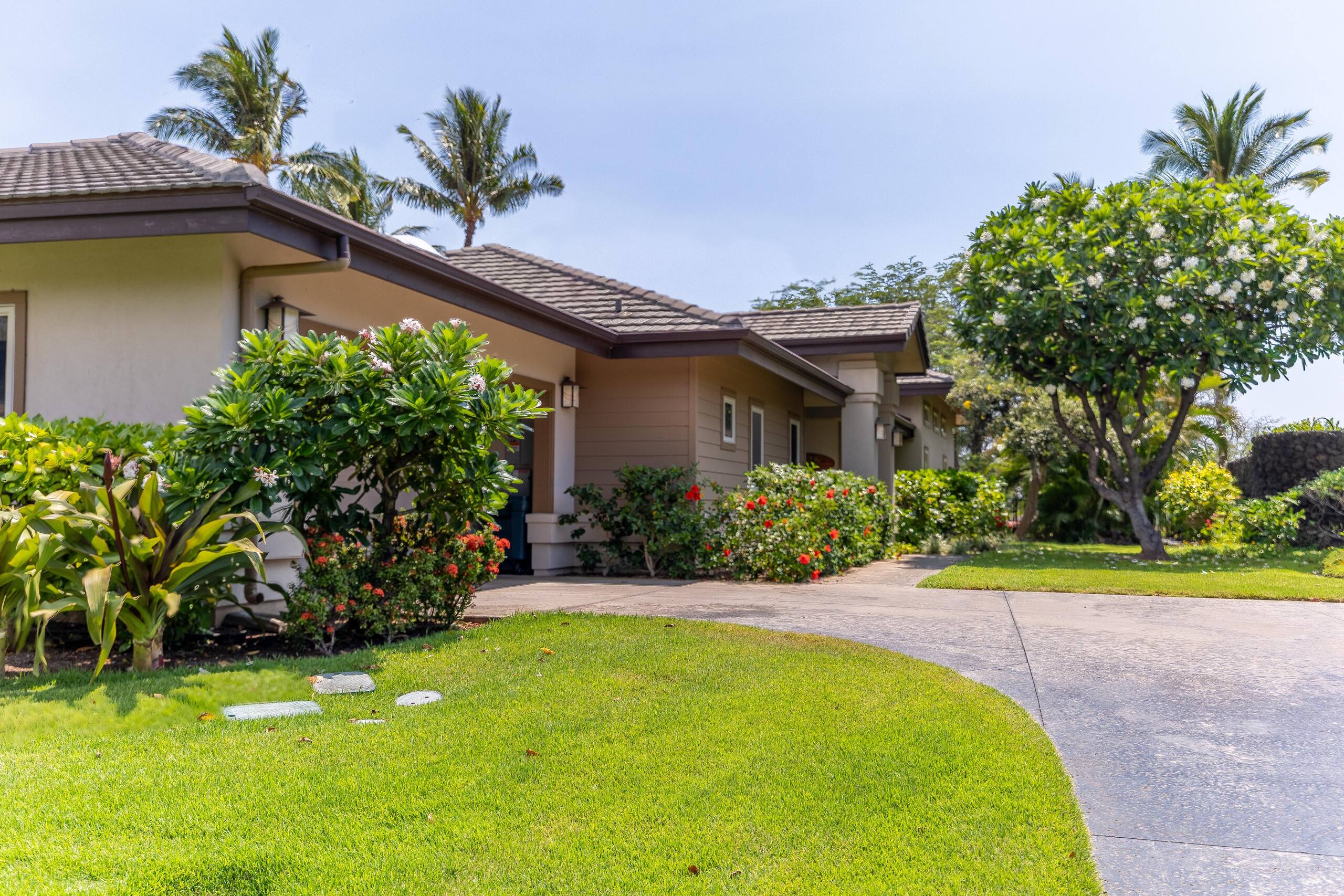 Home in Waimea · ★4.97 · 3 bedrooms · 4 beds · 3.5 baths - Image 4