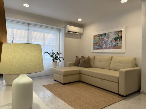 Airbnb con mejor rendimiento: Cozy Apartment | Prime City Center Location en Extramurs