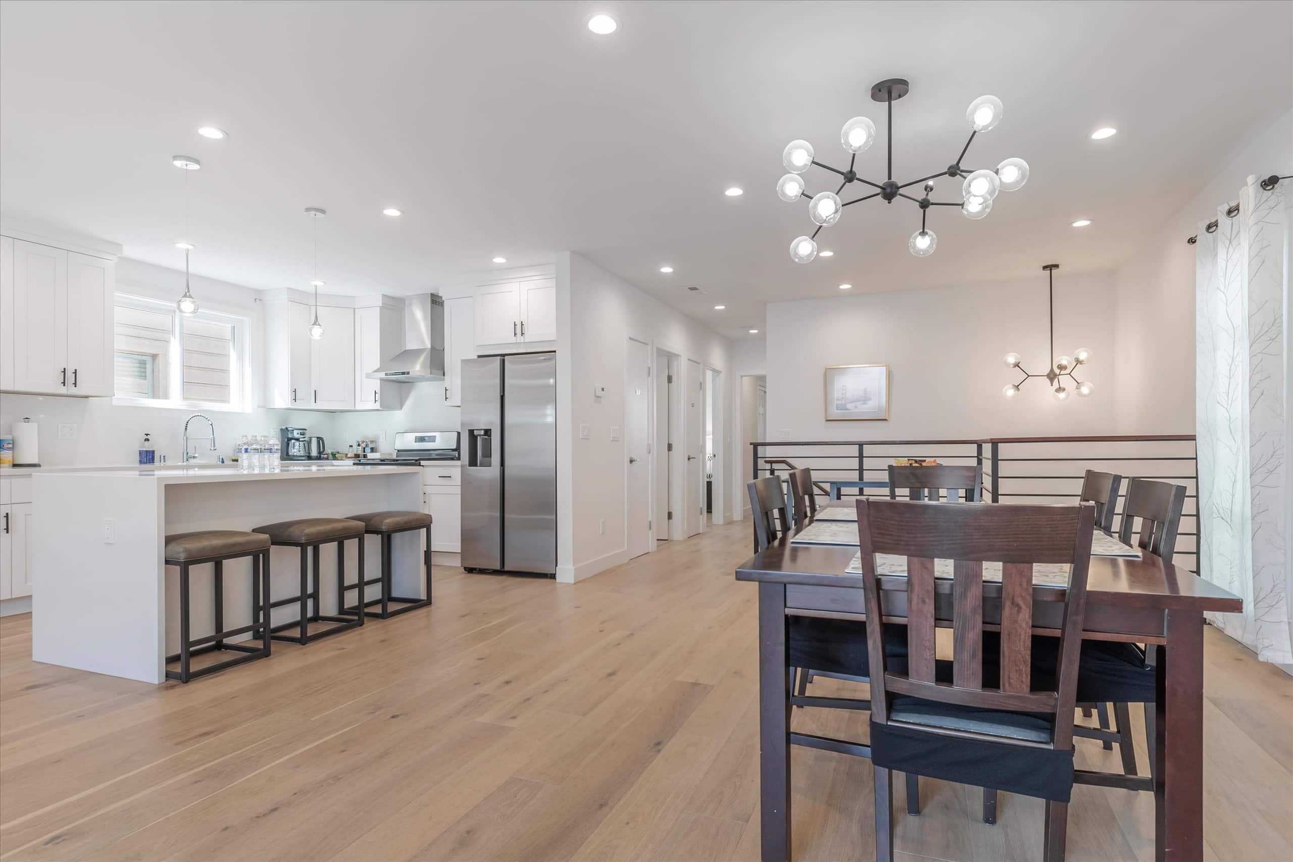 Home in San Francisco · ★4.96 · 3 bedrooms · 4 beds · 2 baths - Image 18
