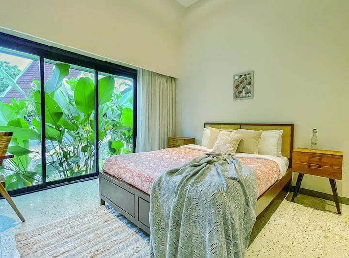 Bedroom 1 image 1