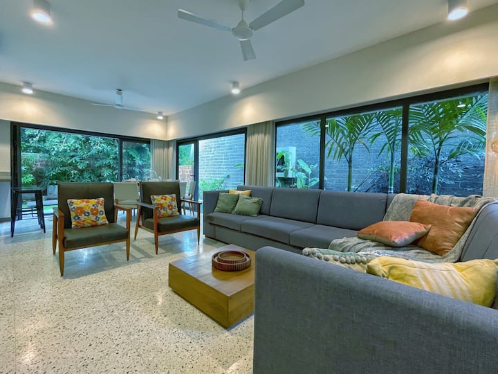 Living room image 1
