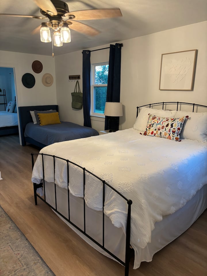 غرفة النوم 1