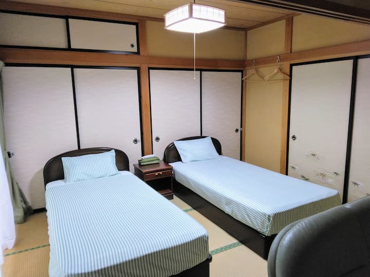 寝室1