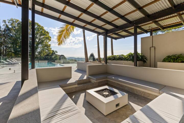 Temple First Light 8 Bedroom luxury Retreat gallery image 5