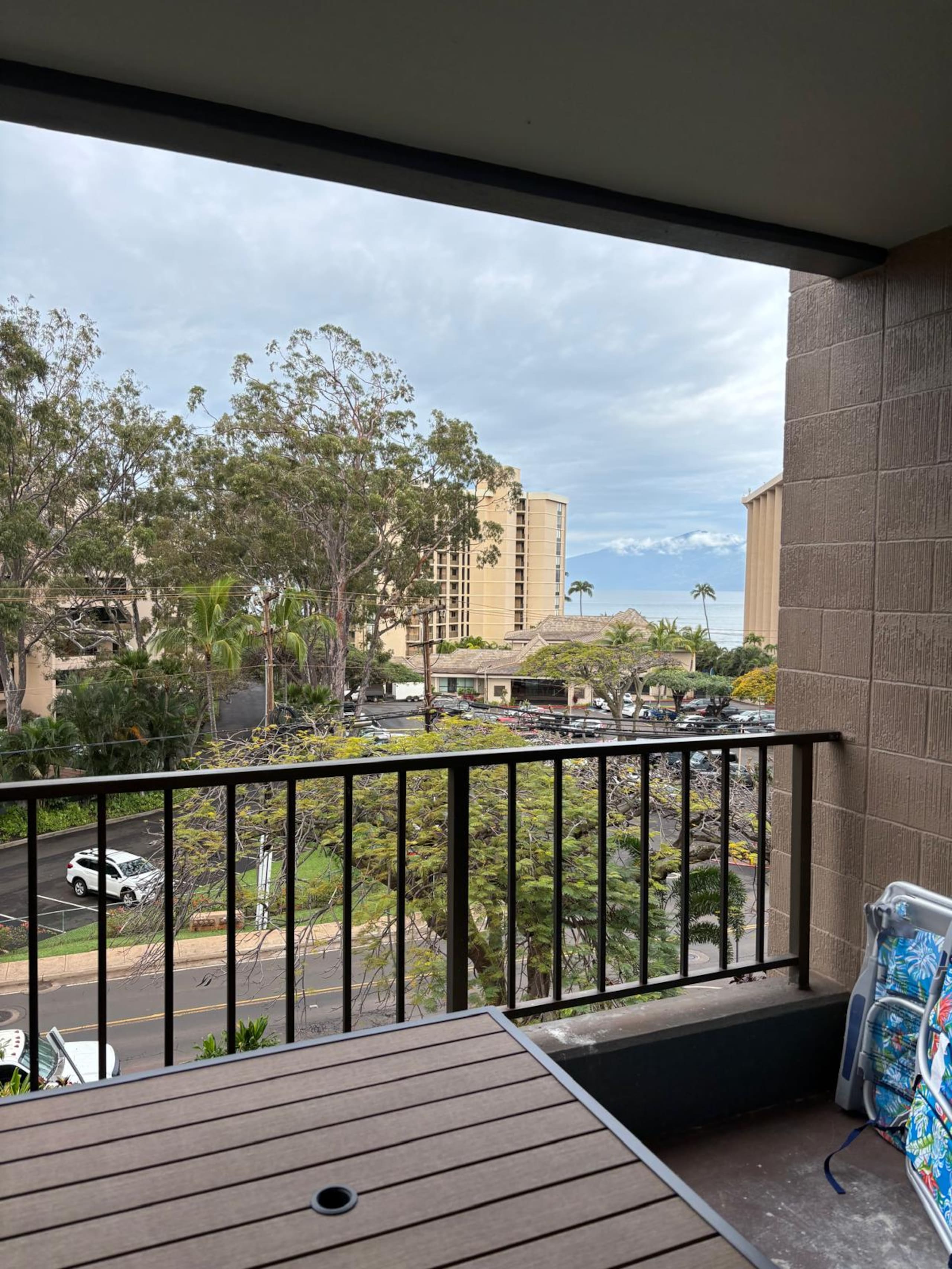Condo in Lahaina · ★4.81 · 2 bedrooms · 3 beds · 2 baths - Image 33