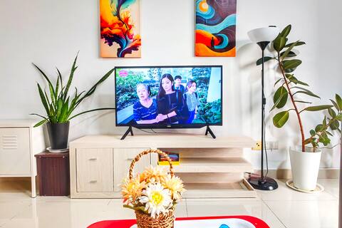 Mountain view Apt perfect for big group @SetiaWalk