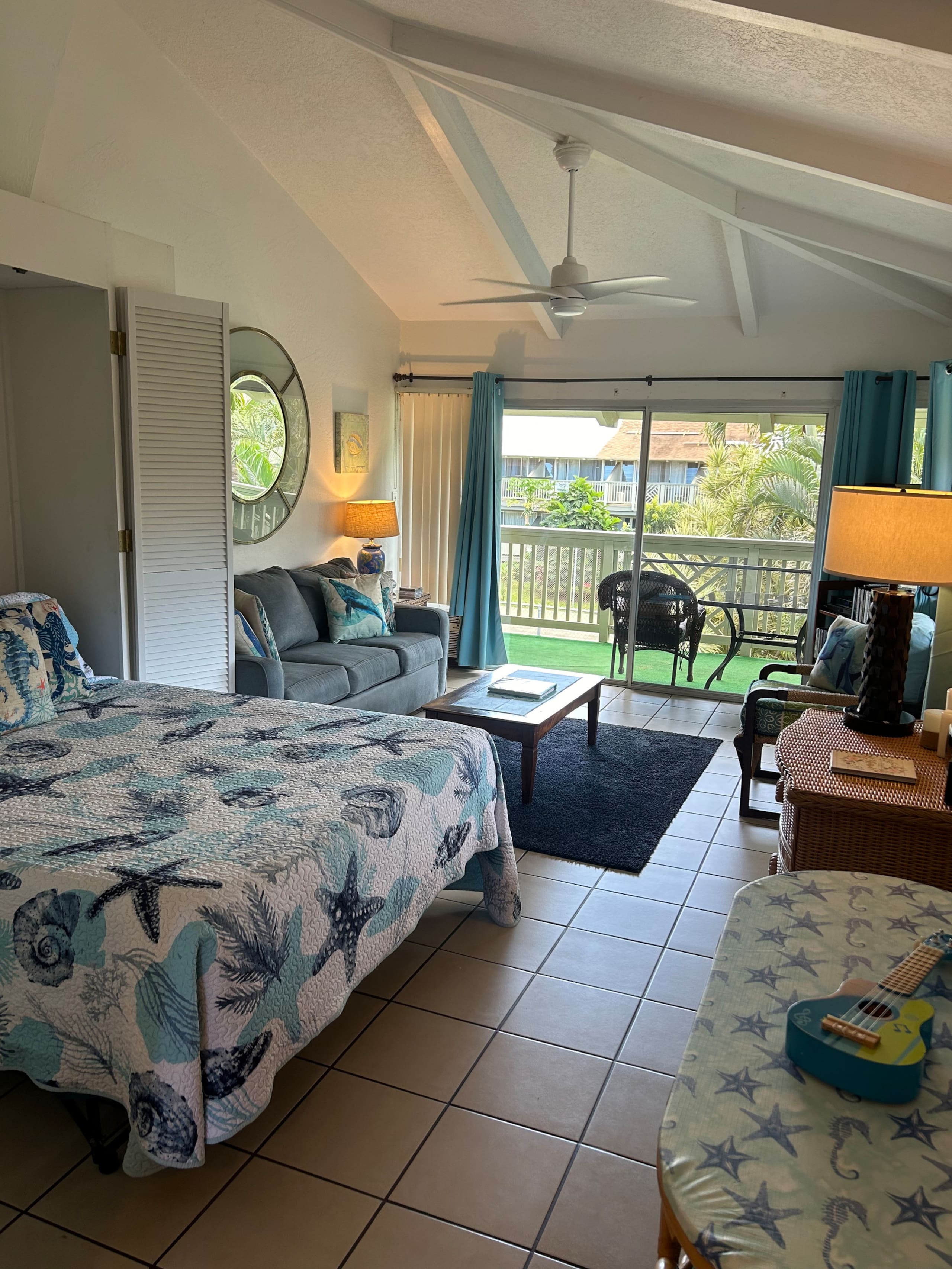 Condo in Kihei · ★4.8 · Studio · 2 beds · 1 private bath - Image 25
