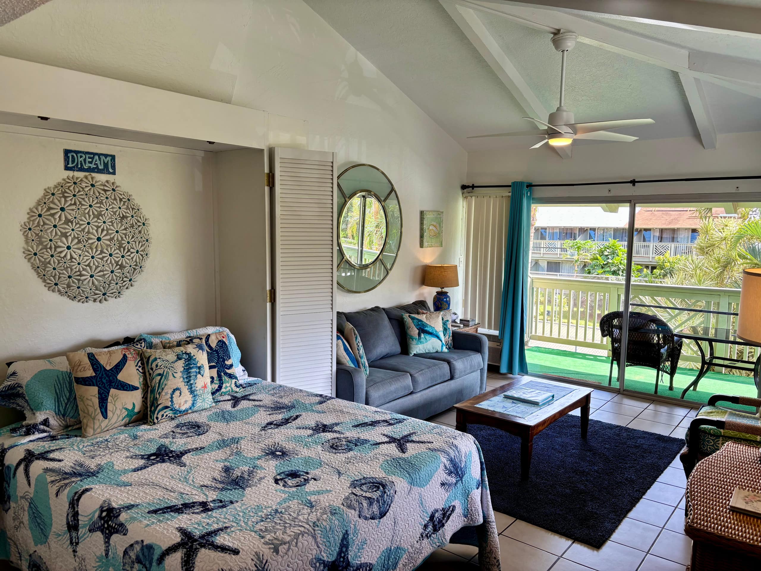 Condo in Kihei · ★4.8 · Studio · 2 beds · 1 private bath - Image 29