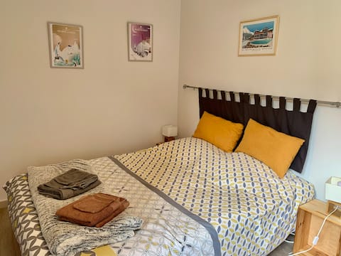Propriété Airbnb réussie: Serre-Chevalier – studio converted into 2-person bedroom. à La Salle Les Alpes