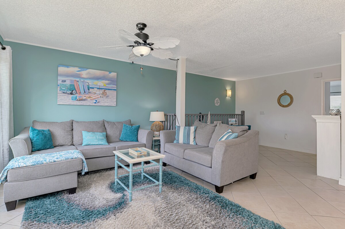 Popular Airbnb listing: Gulf View! 2/1 with Heated Pool, Kayaks and SUP in Vamo