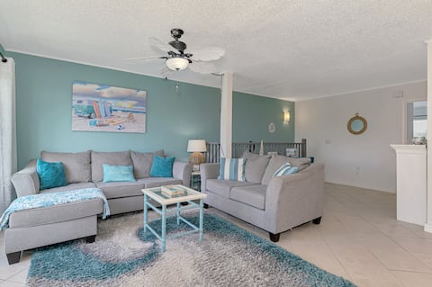 Popular Airbnb listing: Gulf View! 2/1 with Heated Pool, Kayaks and SUP in Vamo